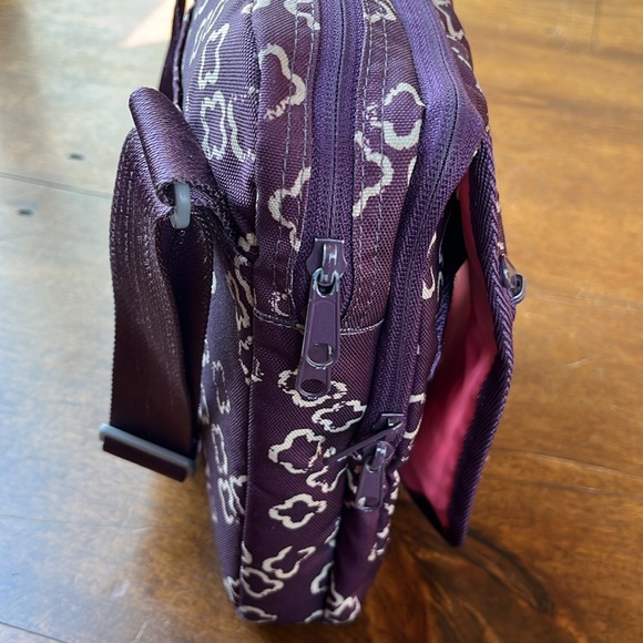 Eddie Baurer Travex Tech Crossbody Bag - Picture 11 of 16